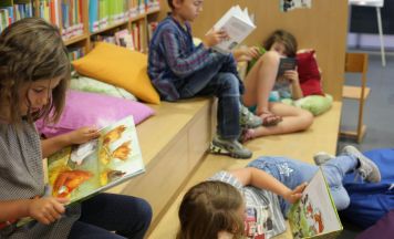 Bibliotheken im Bezirk Kirchdorf laden zu Sternstunden ein