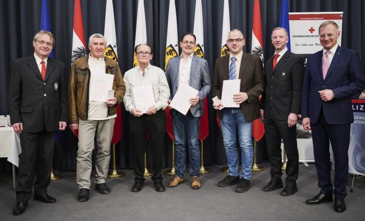 Bei den Blutspende-Ehrungen im Steinernen Saal im Linzer Landhaus (Foto: Peter C. Mayr / Land OÖ)