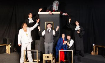 Der Vaterschaftsprozess: Göttliche Komödie im Theater Pettenbach