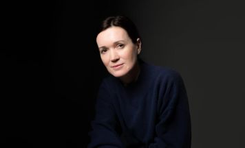 Mollner Autorin über ihr neues Buch Strahlen, besondere Lesungen und Inspiration