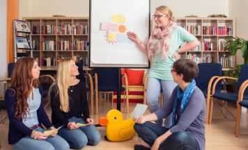 Kostenlose Online-Infoabende zu Ausbildungen in der Kinderbetreuung