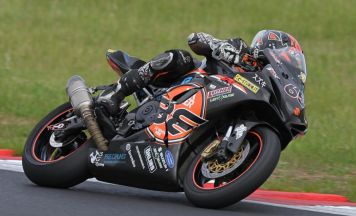 Inzersdorfer übernimmt Meisterschaftsführung bei den German Moto Masters