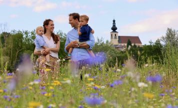 Stift Kremsmünster ist Treffpunkt für rund 2.000 junge Gläubige