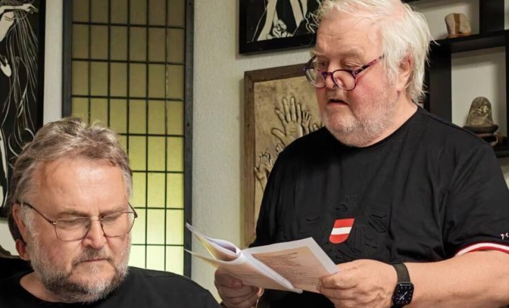 Franz Hinterreiter und Burgschauspieler Hermann Scheidleder (v. l.) (Foto: Irene Ramser)