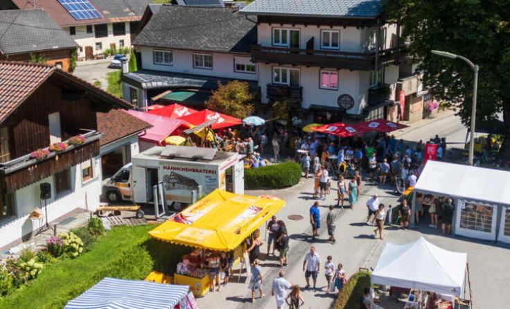 Der traditionelle Sisi-Kirtag beim Gasthaus Kaiserin Elisabeth (Foto: Elke Kerbl)