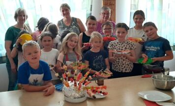 Kinder zeigten bei der Coolen Sommerküche in Molln ihr Können