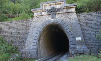 A9-Verkehr steigt, beim Bosrucktunnel gibt es Fragezeichen