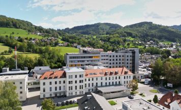 Mitarbeiter der Pyhrn-Eisenwurzen-Kliniken informieren über Patientensicherheit