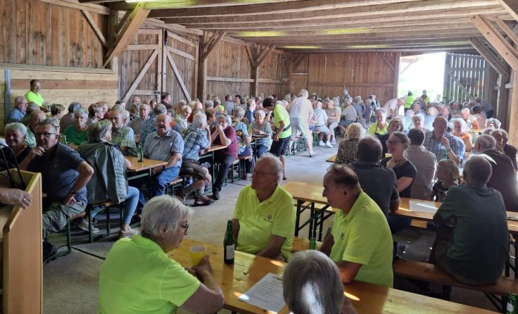 Viele Gäste zog das Grillfest an (Foto: Seniorenbund Ried/Traunkreis)