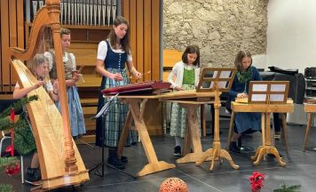Kirchdorfer Schulen musizieren gemeinsam bei der Weihnachtsgala