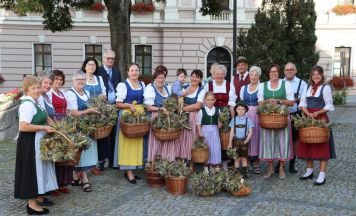 Trachtengruppe Kirchdorf hält Bräuche seit 1952 lebendig