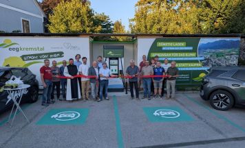 EEG Kremstal eröffnete zwei E-Ladestationen in Wartberg