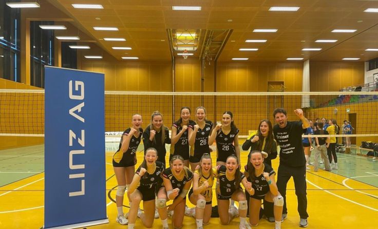 Die Vorfreude beim Team und Trainer Florian Stangl ist groß. (Foto: Steelvolleys)