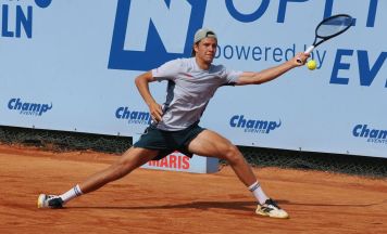 Tennis: „Tie-Break-König“ Schwärzler nimmt Revanche und die Nummer eins aus dem Turnier