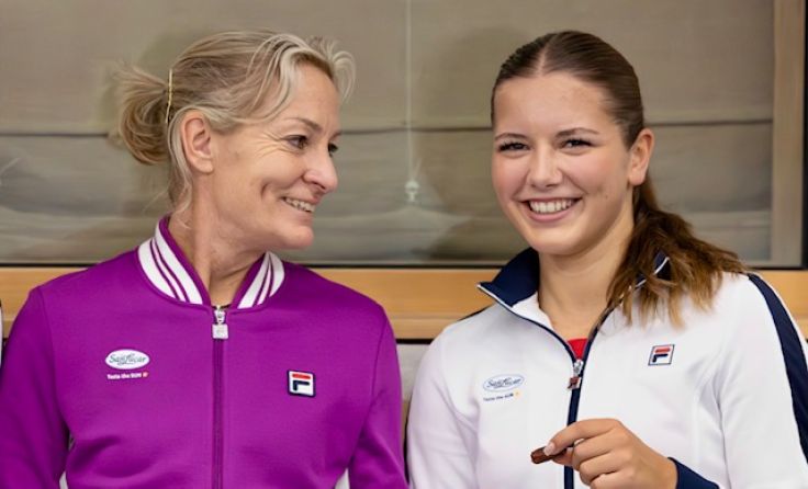 Ida Wobker (rechts) mit Trainerin Barbara Rittner (rechts); Fotocredit: ACEIN