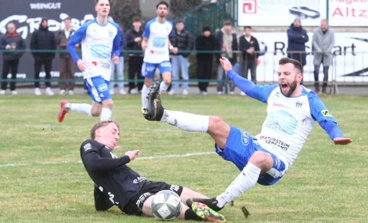 Die Kicker aus Gmunden hatten in der FORSTENLECHNER-ARENA einen schweren Stand, verloren klar.