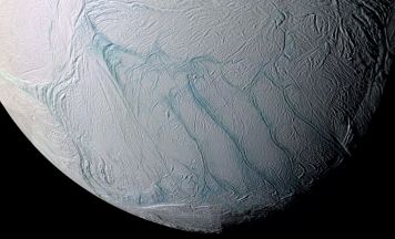 ESA skizziert Instrumente für eine Enceladus-Landemission um 2050