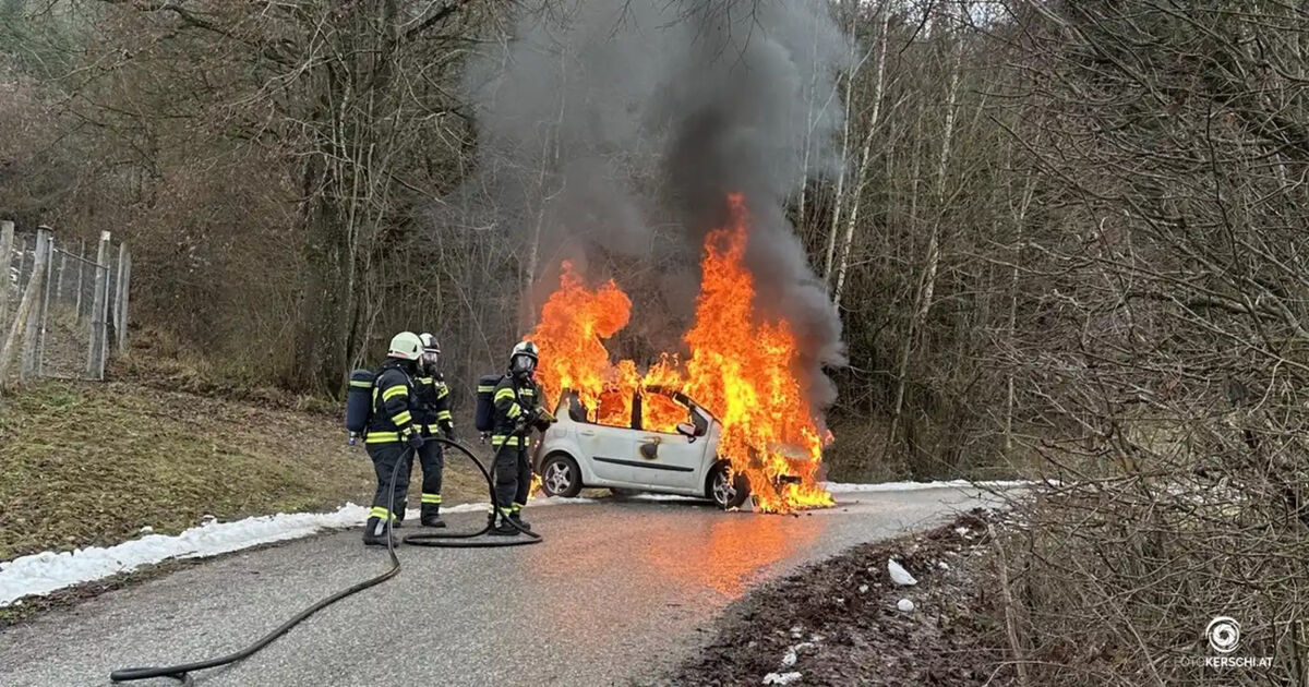 Fahrzeugbrand in Losenstein schnell gelöscht