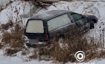 Unfall eines Bestattungsfahrzeugs auf der B38 in Sandl