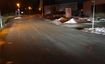 Senior (82) in Marchtrenk von Auto erfasst und schwer verletzt