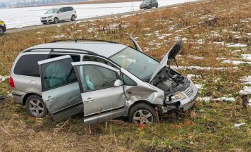 Autofahrer verliert Kontrolle: Crash auf der B148 bei St. Georgen