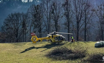 Frau nach Sturz im Pesenbachtal mit Hubschrauber geborgen