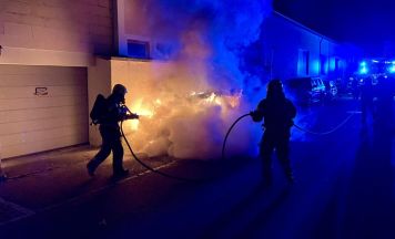 Fahrzeugbrand in Braunau