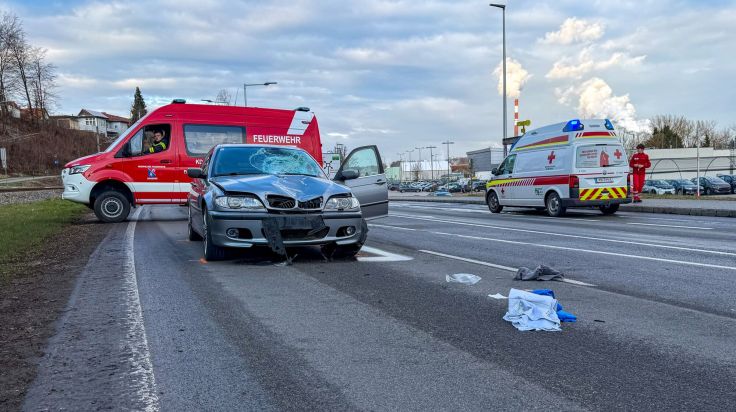 Jugendlicher bei Unfall in Lenzing lebensgefährlich verletzt
