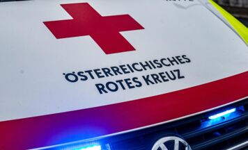 Jugendlicher (15) bei Mopedunfall in Lambach verletzt