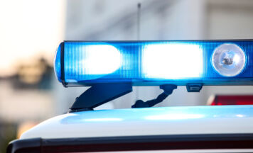 Auto mit Startproblemen landet beim Anschieben im Straßengraben