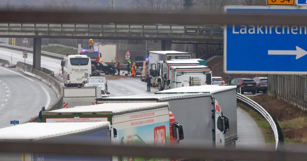 Fünf Kilometer Stau nach Unfall auf der A1 bei Laakirchen