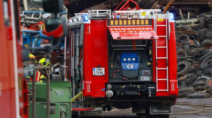 Feuer in Abfallverwertungsbetrieb rasch unter Kontrolle