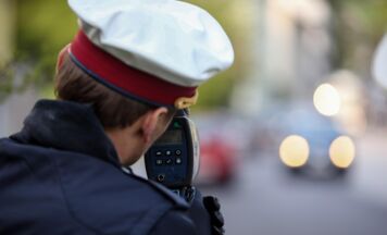 20-Jähriger musste schnell zu seinen Eltern – Führerschein weg