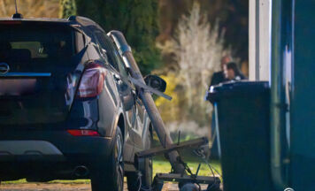 Sturm wirft Baum in Stromleitung in Oberneukirchen und löst Feuerwehreinsatz aus