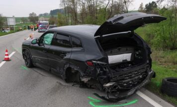Zwei Verletzte bei Verkehrsunfall in St. Marienkirchen am Hausruck