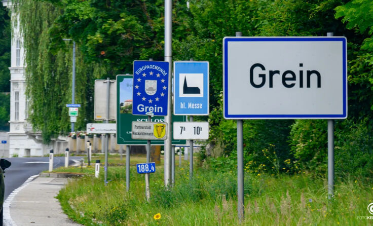 Ortseingang von Grein (Fotocredit: FOTOKERSCHI / WERNER KERSCHBAUMMAYR)
