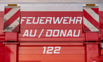 Feuerwehren löschen Balkonbrand in Au an der Donau