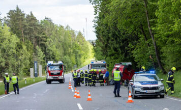 Zwei Leichtverletzte nach Unfall auf der B127 bei St. Martin im Mühlkreis