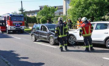 Drei Verletzte nach missglücktem Überholmanöver in Buchkirchen
