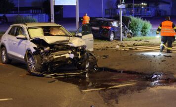 Drei Verletzte nach Kreuzungscrash in Wels-Pernau