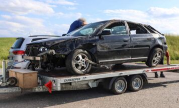 Auto überschlug sich bei schwerem Unfall in Taiskirchen im Innkreis