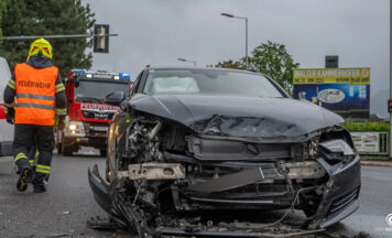 Unfall auf der Zementwerkkreuzung in Kirchdorf