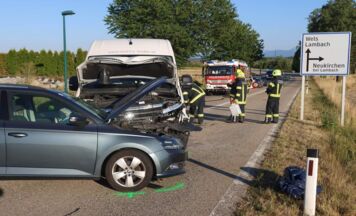 Schwere Kollision in Neukirchen bei Lambach: Auto und Transporter prallen zusammen