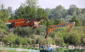 Öl verunreinigt Baggerteich in Schleißheim