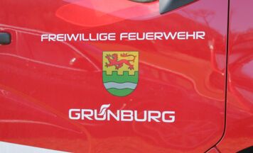 Feuerwehr befreit Reh aus Fußballnetz in Sipbachzell