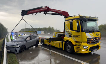 Vater und Sohn bleiben bei Verkehrsunfall auf der A1 in Allhaming unverletzt