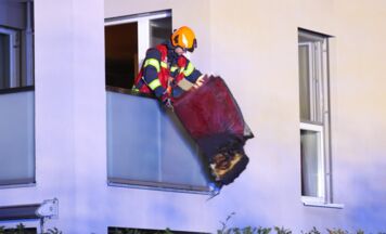 Eine Person bei Zimmerbrand in Leonding leicht verletzt
