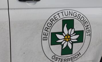 Bergrettung bei Unfall am Klettersteig Beisteinmauer im Einsatz