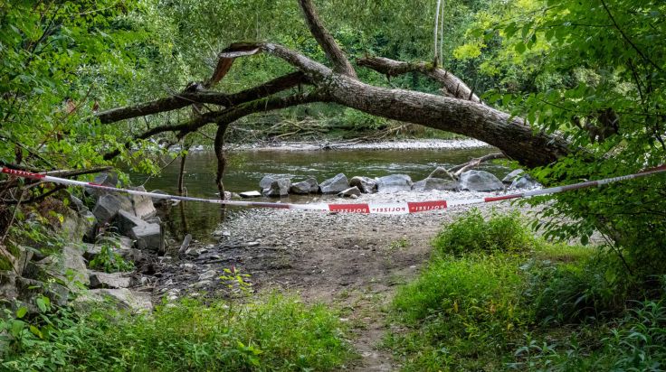 Kinder fanden tote Frau am Ufer der Ager in Vöcklabruck