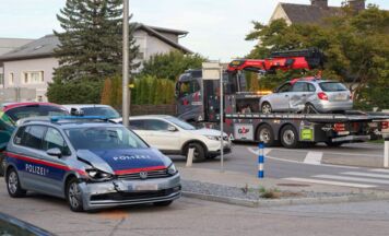 Streifenwagen in Unfall in Edt bei Lambach verwickelt